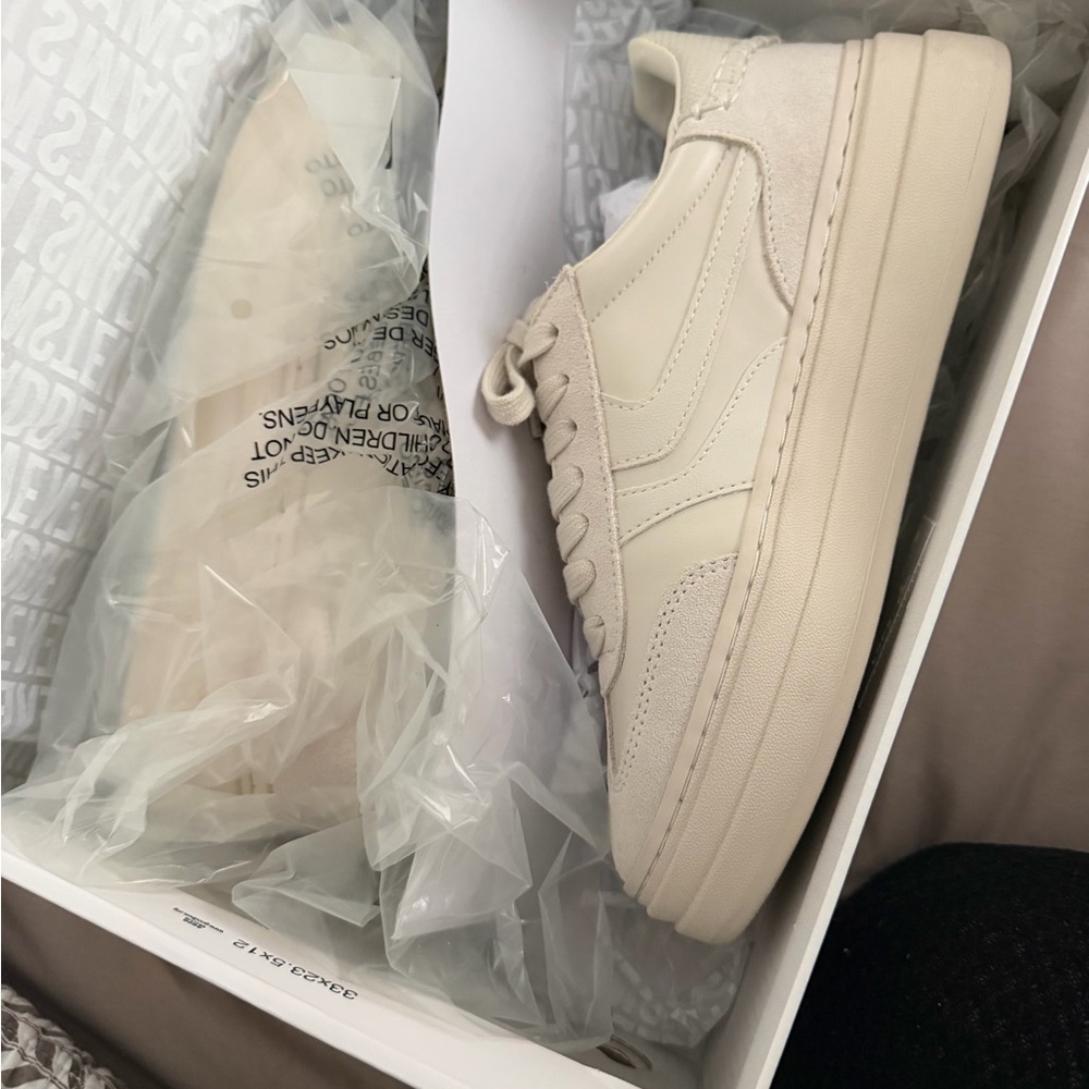 Minimalist Cream Platform Sneakers
